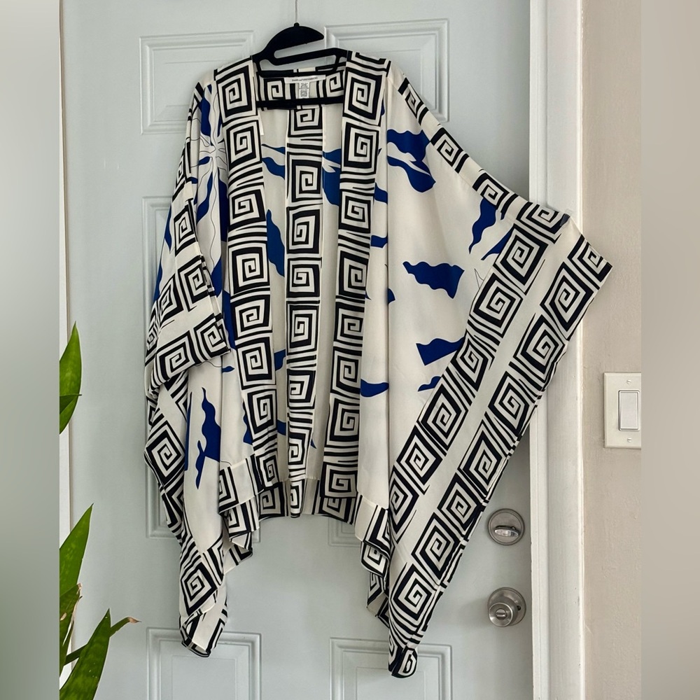 Diane Von Furstenberg tribal top silk blend